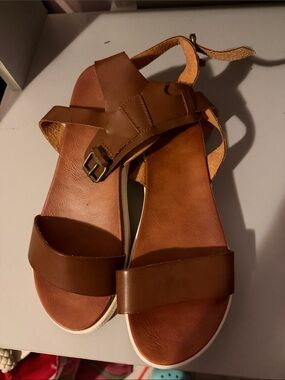 MIA Brown Leather Platform Sandals with Ankle Buckle